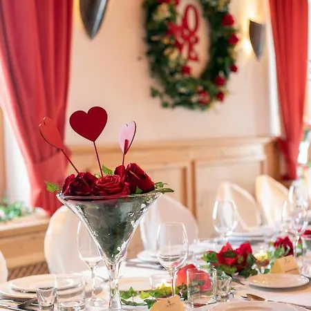 Zamek Bobolice Hotel Niegowa