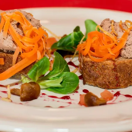 Zamek Bobolice מלון *