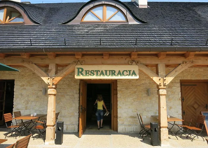 מלון Zamek Bobolice *